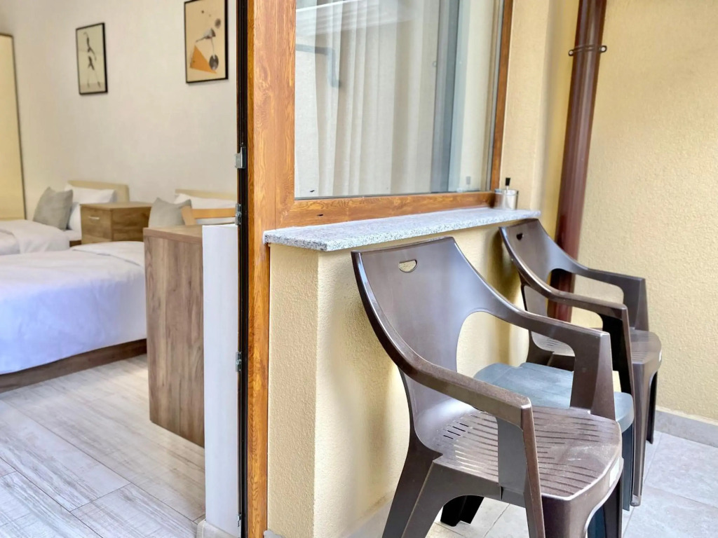 Top Location Apartment with 2Bath for 6 Guests