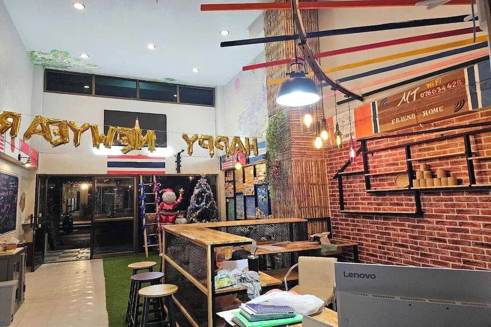 MT Friend Hostel Phuket Town