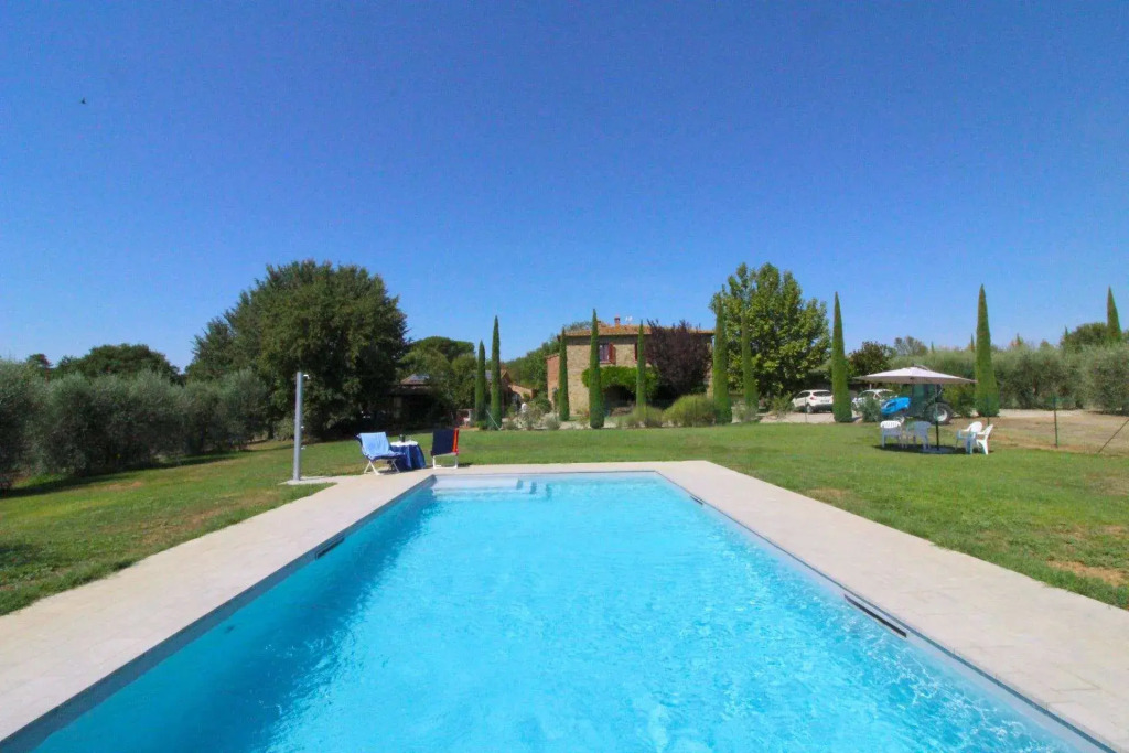 Private Villa With Wifi, Private Pool, TV, Veranda, Pets Allowed, Parking, Close to Cortona