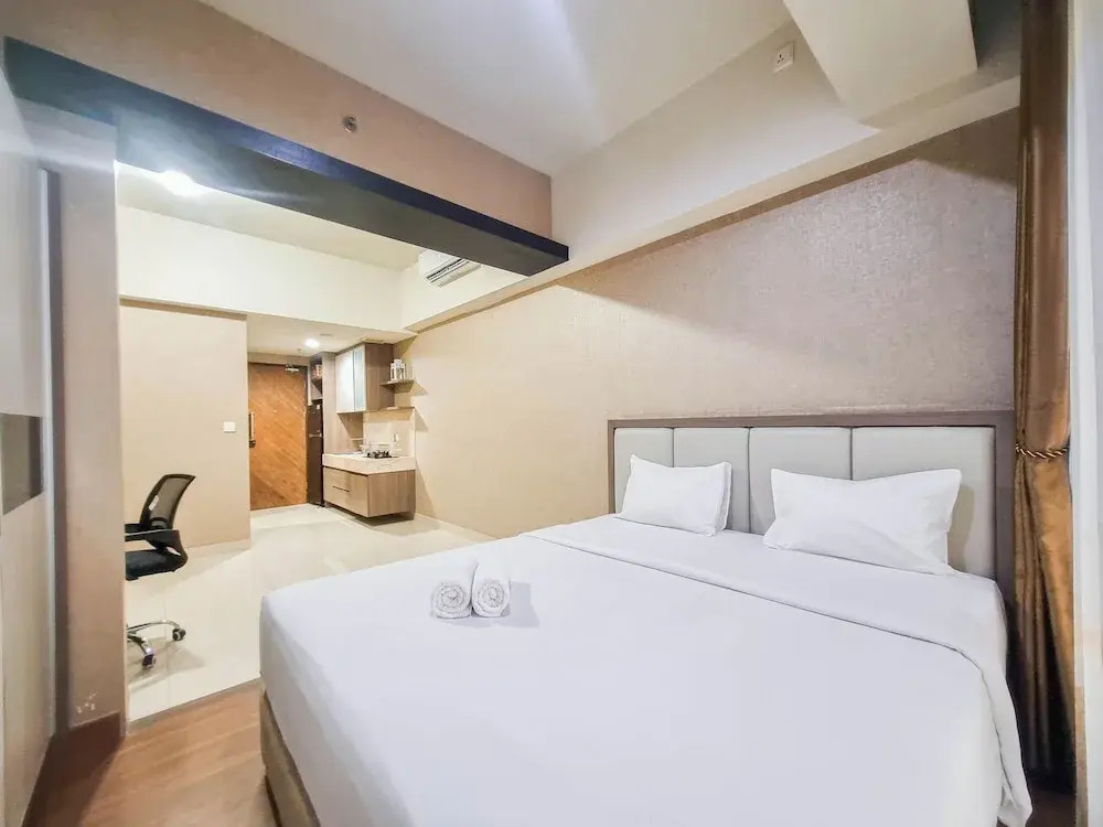 Cozy Studio Room at Uttara The Icon Apartment By Travelio