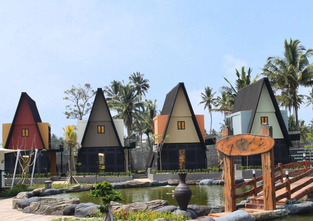 Sabda Alam Hotel & Glamping