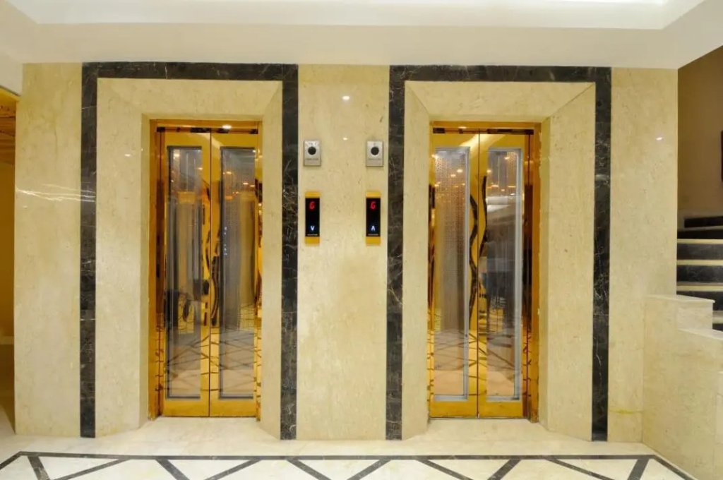 The Vanson Delite "Newly Rebuilt 2026" - Near New Delhi Station & Connaught Place