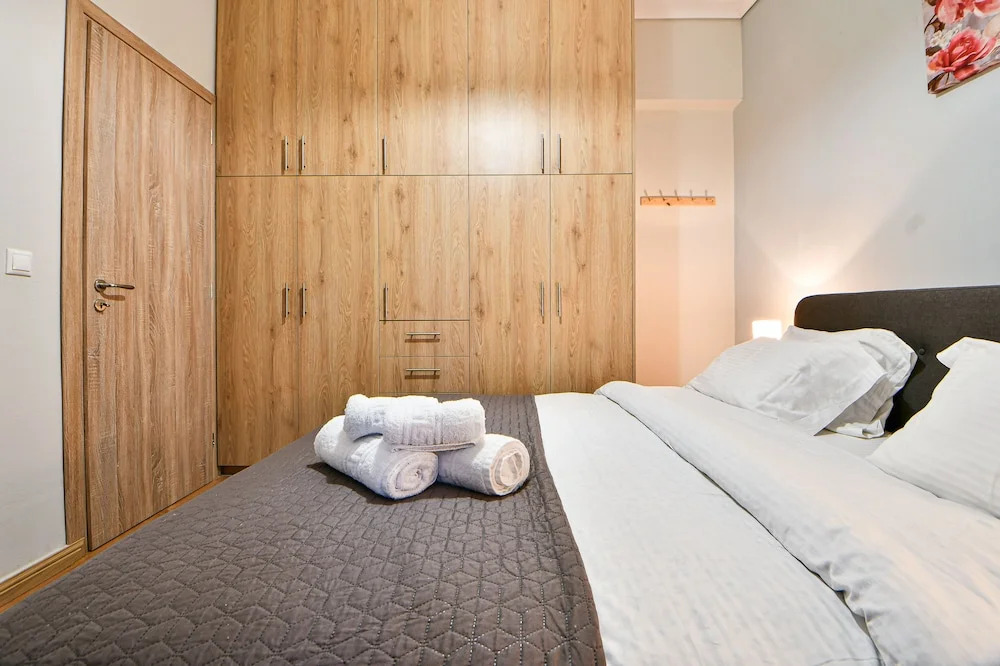 Serene n modern renovated flat