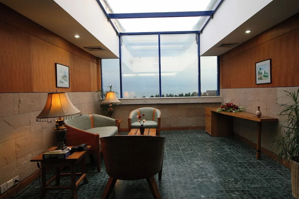 Seagull Hotel Ltd