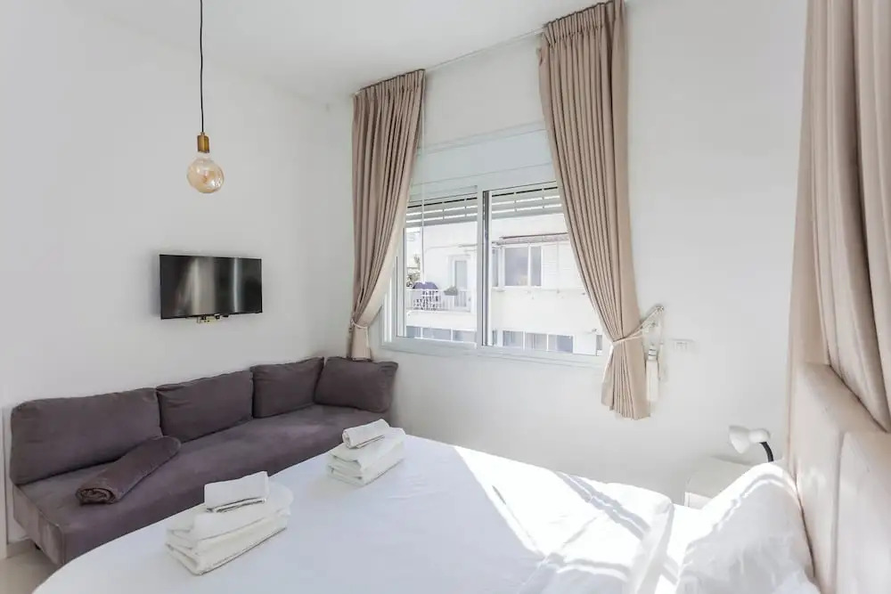 2 bedroom apartment by Hilton Beach