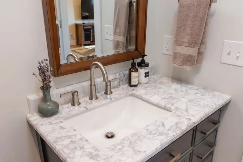 Eco-luxe 1bdr w Patio Free Tix Near Biltmore