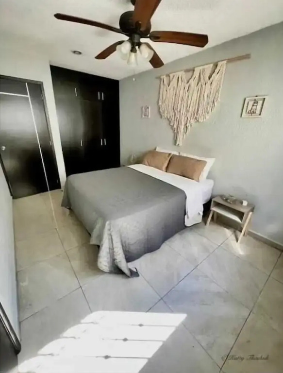 TJ Apartments, Calle 6, PDC