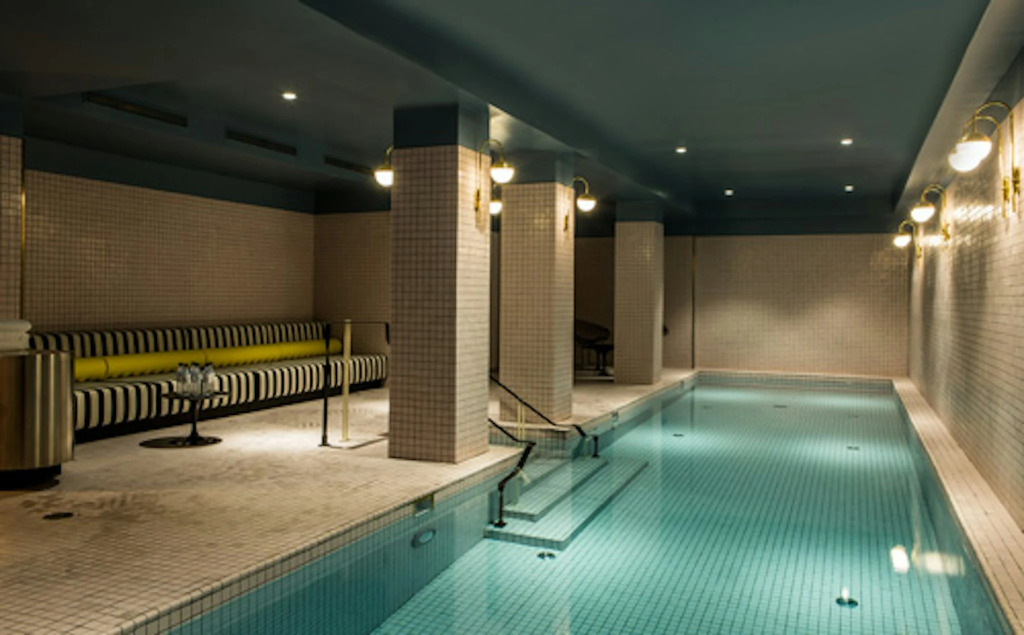 Hôtel du Rond-point des Champs-Élysées - Esprit de France