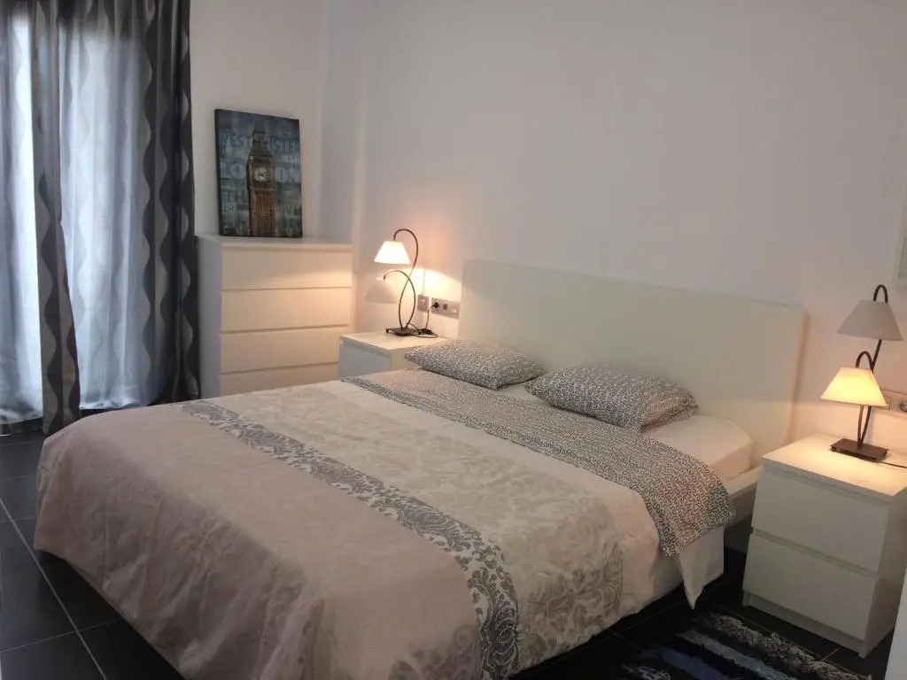 TOP New apartment center Los Cristianos