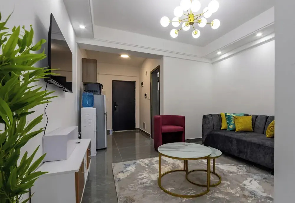 Erica Suites - Riverside 1BR Apartments