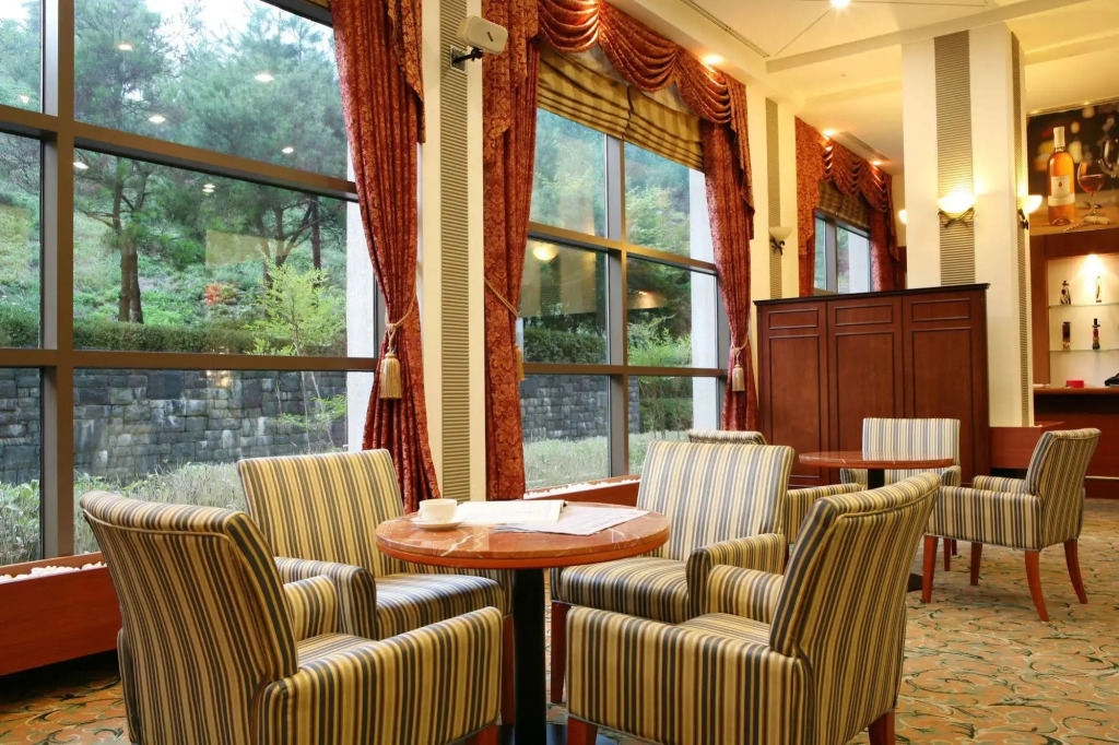 Muan Hotel The K