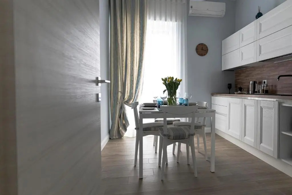Azzurro 6 Holiday House