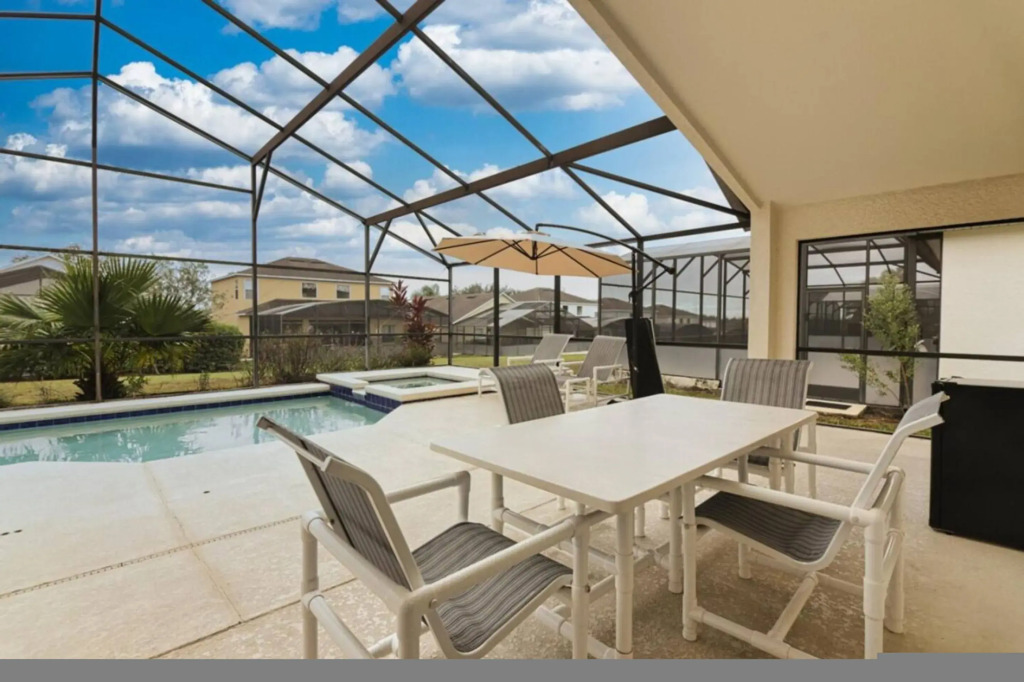 Family Pool Home - 9 Miles to Disney - Game Room