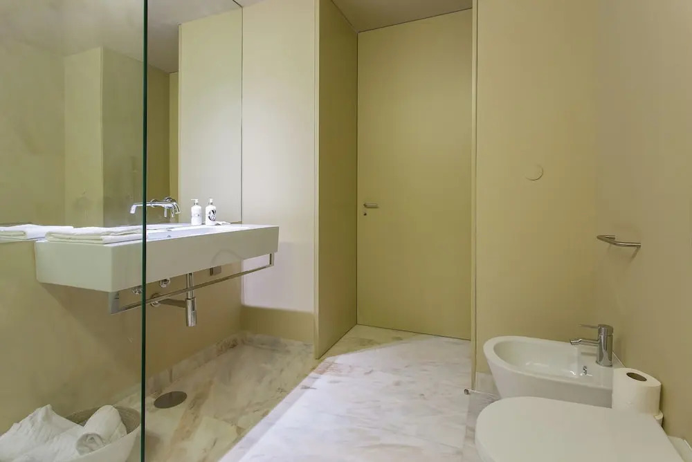 ALTIDO Elegant 1-bed flat, moments from the Cais do Sodré train station
