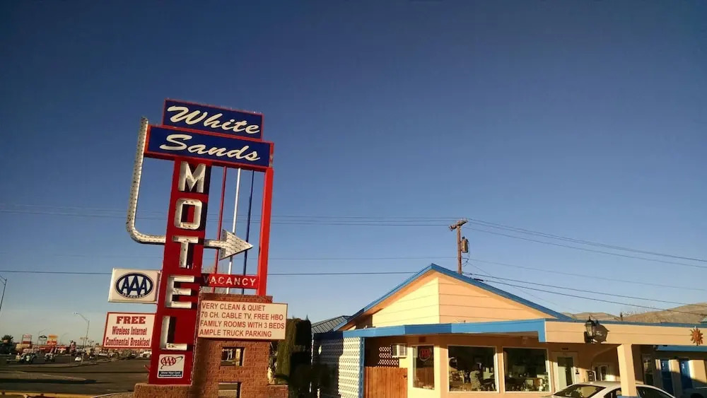 White Sands Motel