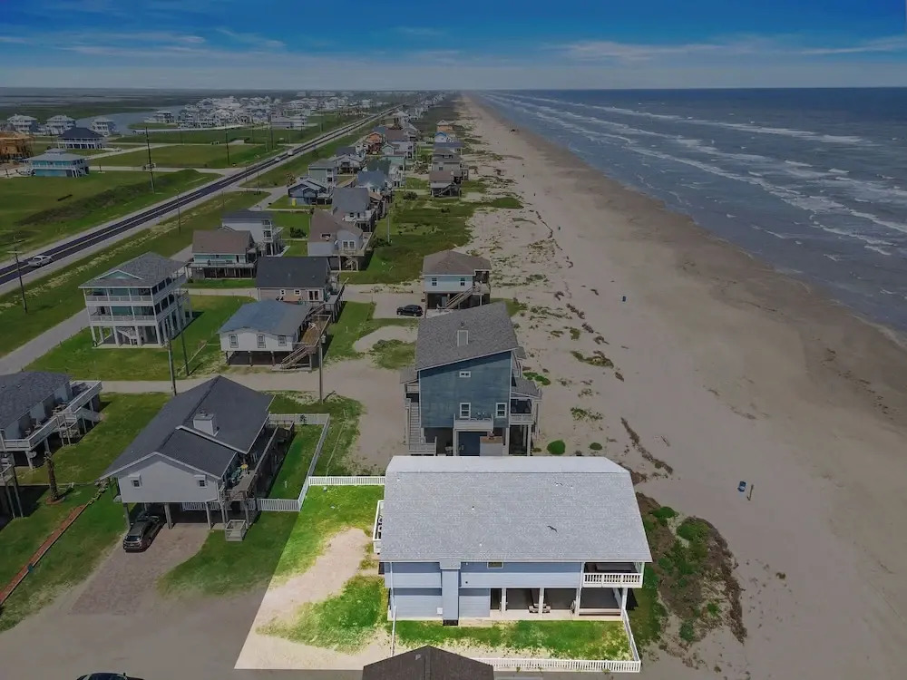 The Beach House by Ryson Vacation Rentals