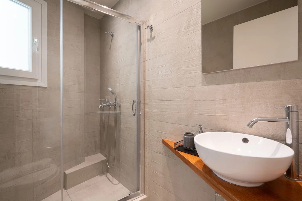 Classy Apartment in Koukaki, Walk to Metro & Acropolis