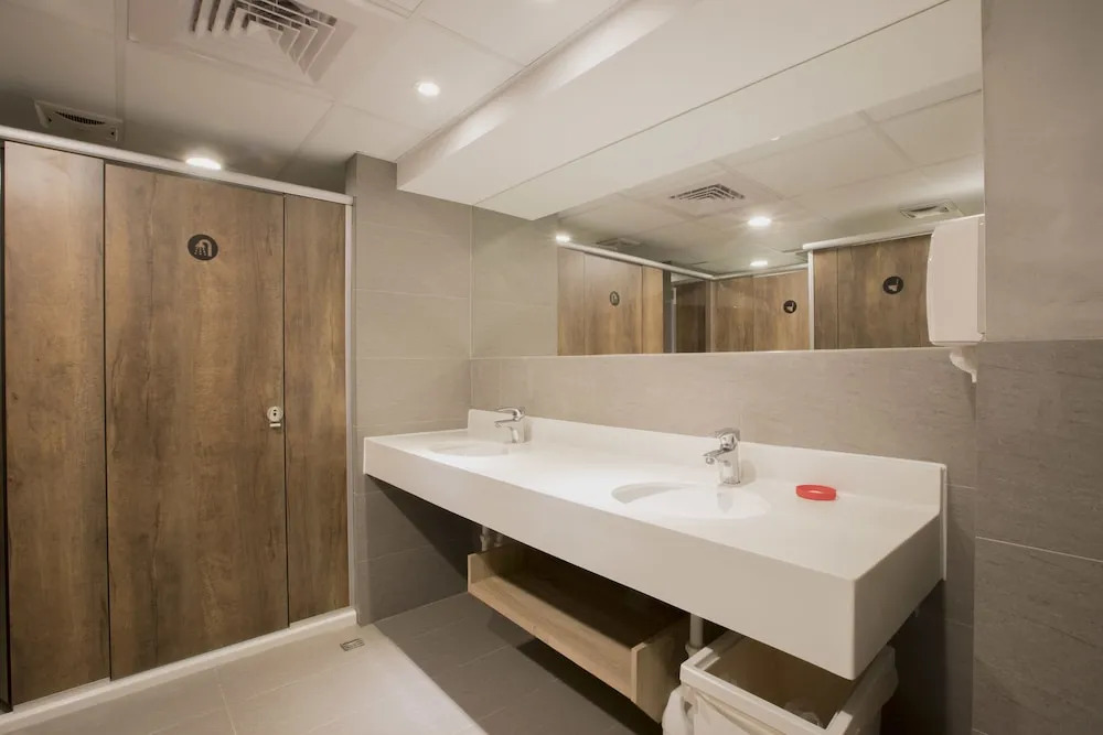 Single inn- KAOHSIUNG LINSEN