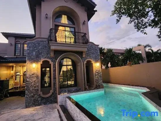 Tuscany Private Pool Villa-Bangsaen