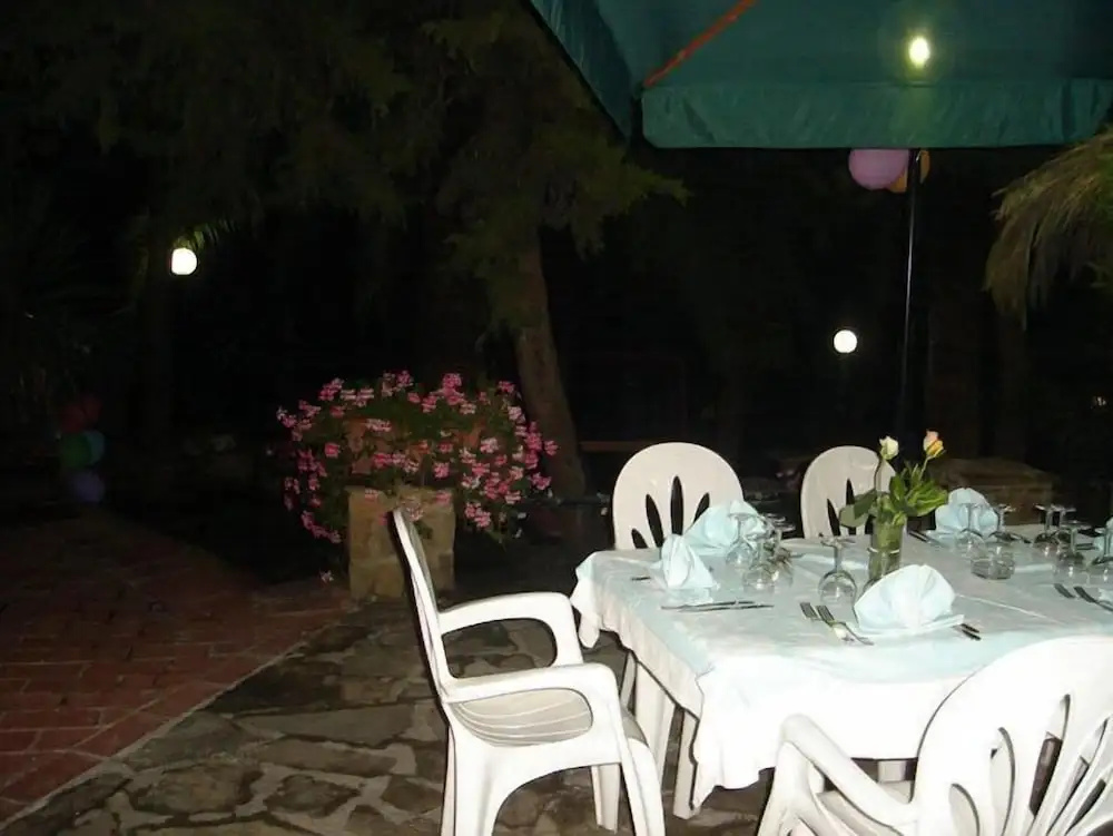 Hotel Eden