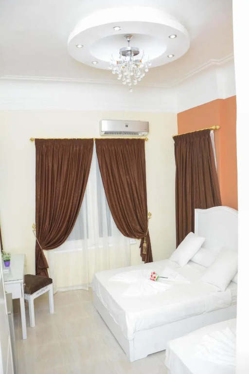 Victory Downtown Boutique Hotel