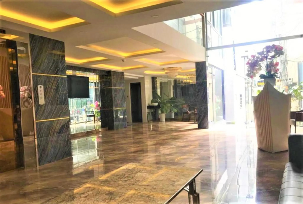 Grand Beach Hotel