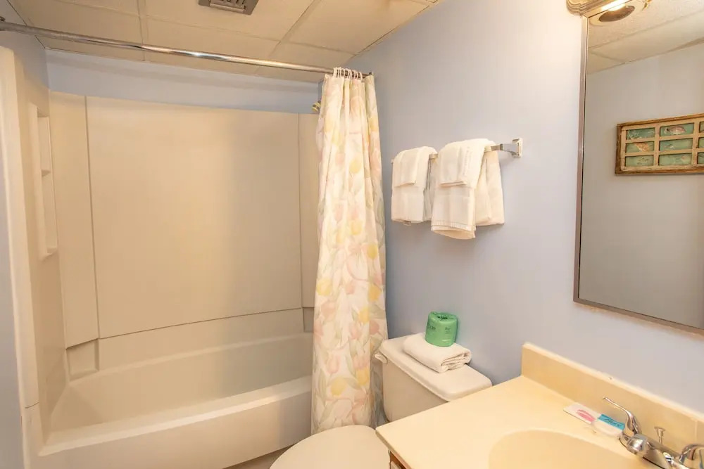 Royal Garden Resort 1003 1 Bedroom Condo by RedAwning