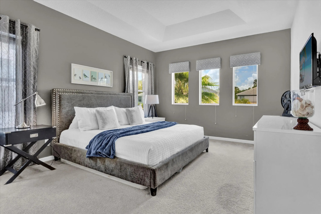 6 Bd 6 Ba Bella Vida 4564 Cl
