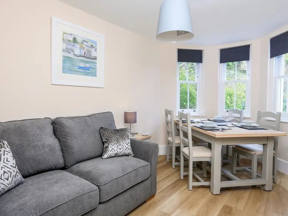 12 Combehaven
