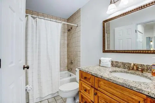 4712 Tennis Club Villa