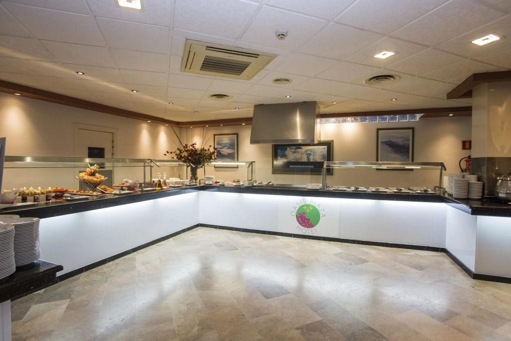 Hotel Oasis Plaza