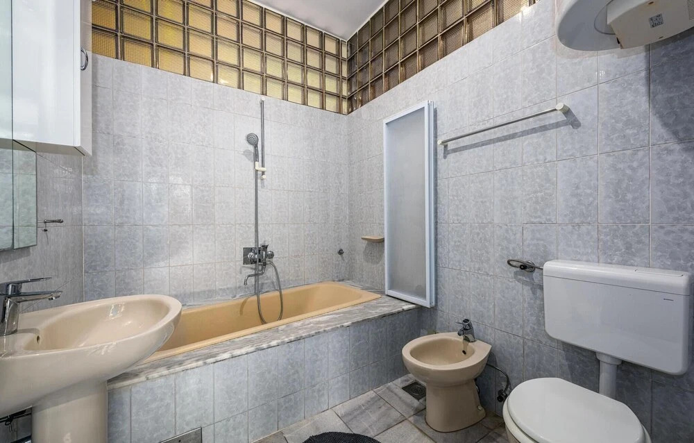 Awesome Home in Rovinj With Wifi and 6 Bedrooms