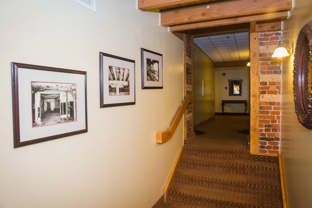 Murray Premises Hotel