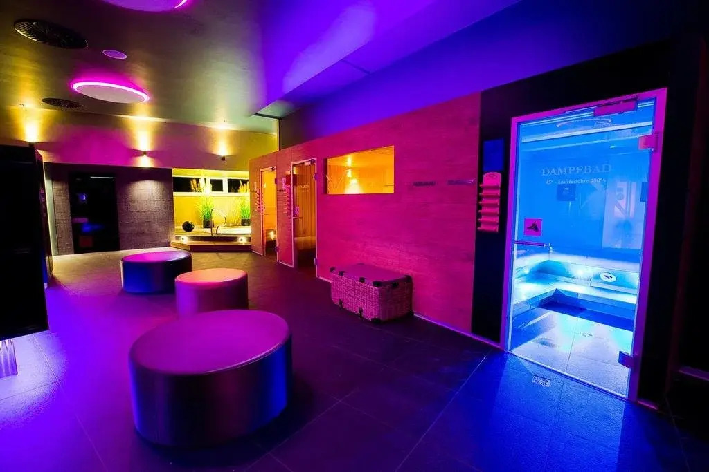 TheHotel (Adults only)
