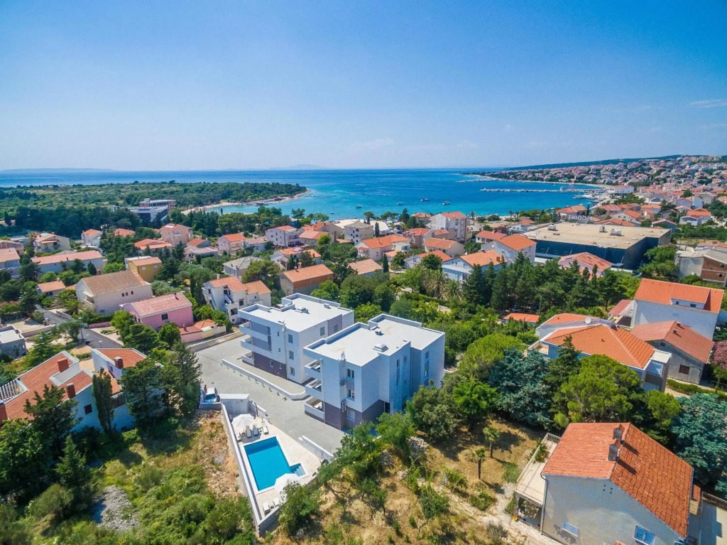 Villa Star 4 luxury apartment with a pool