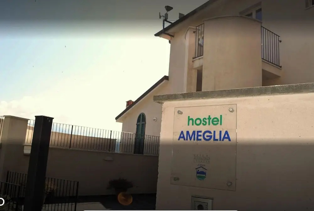 Hostel Ameglia