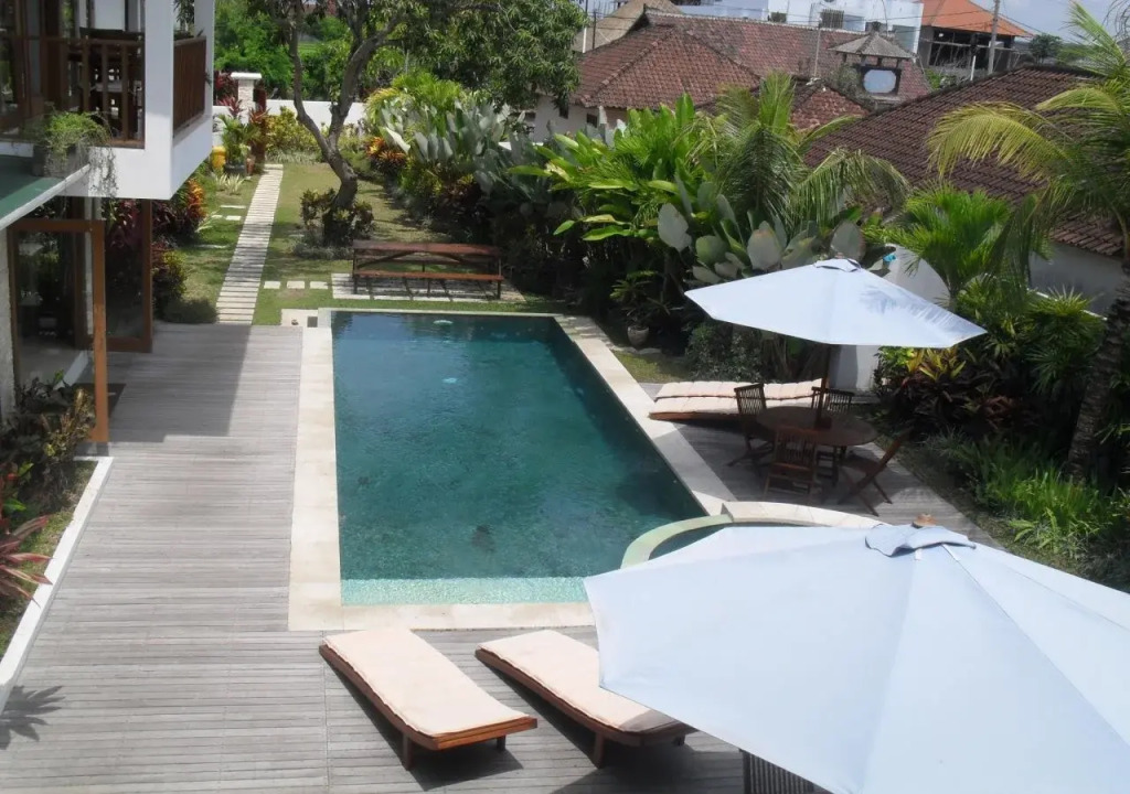 Coconuts Residence