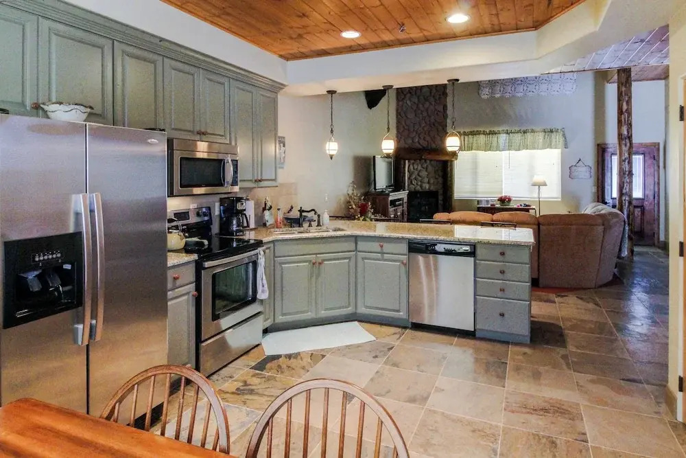 Steps to Brian Head Resort: Ski Home w/ Games
