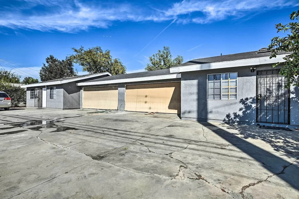 Whittier Duplex Unit Near Beaches & Hiking!