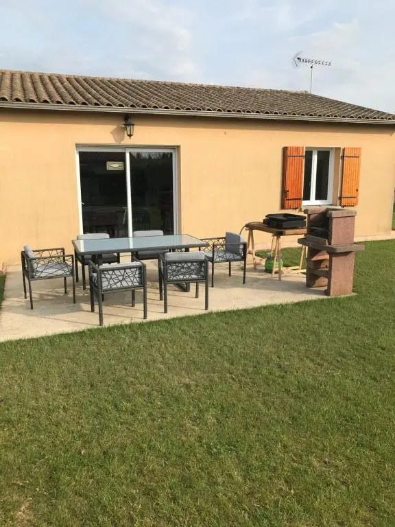 Belle Maison Au Calme 4 a 6 Pers. 25mn Futuroscope