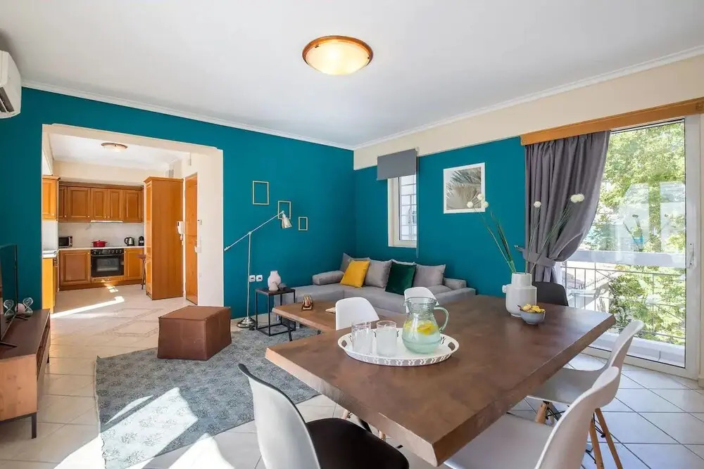 Stylish one-bedroom maisonette in Mets