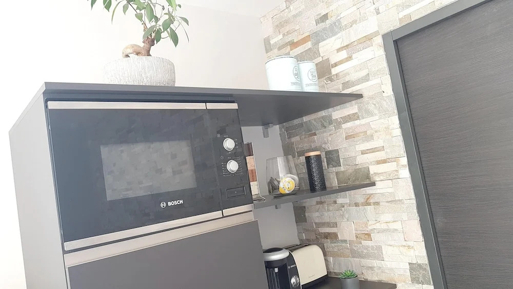 House With one Bedroom in Mornas, With Enclosed Garden and Wifi