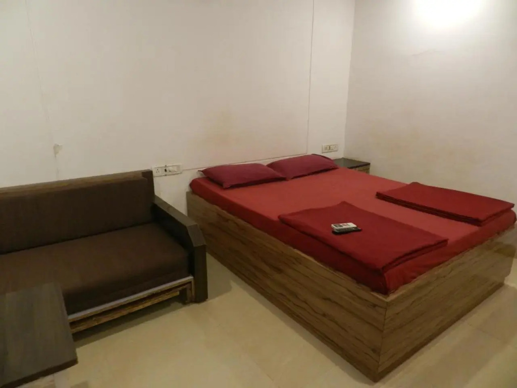 Royal Hotel