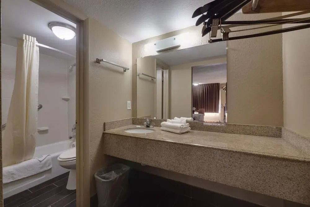Countryside Inn & Suites Orlando