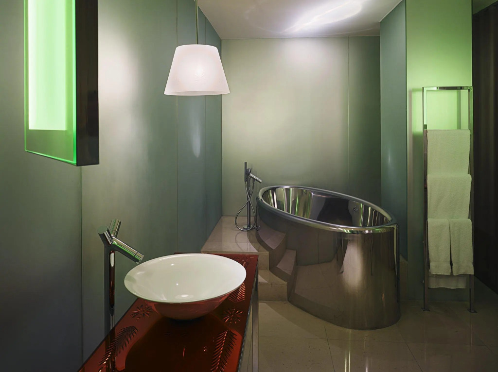 Sanderson London