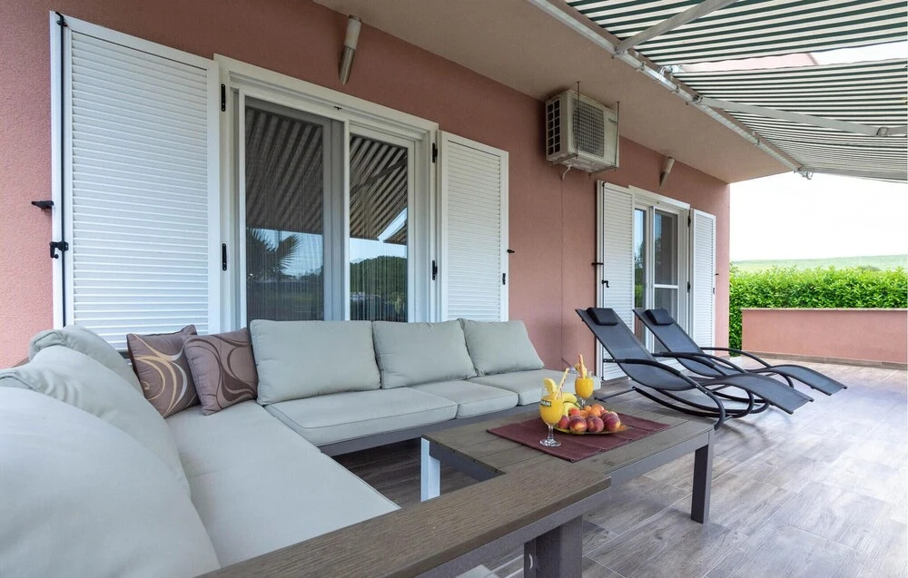 Stunning Home in Trilj With Wifi and 4 Bedrooms