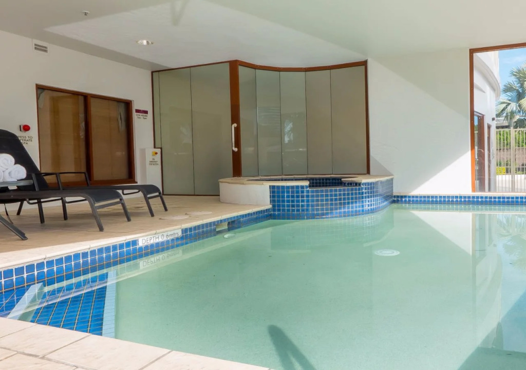 Broadbeach Savannah Resort