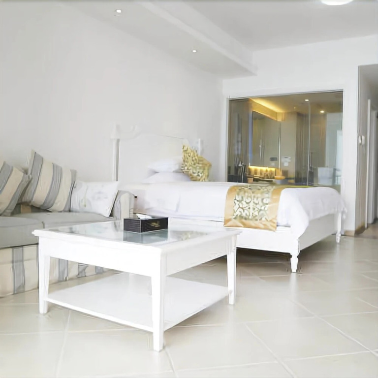 Fenghuang Shanshui Hongwan Sea View Holiday Hotel