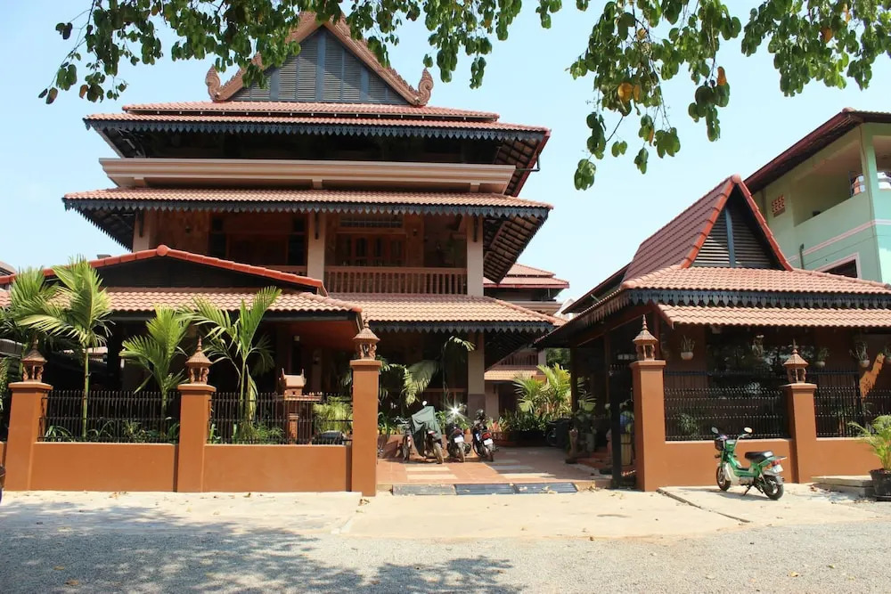 Shining Angkor Apartment Hotel