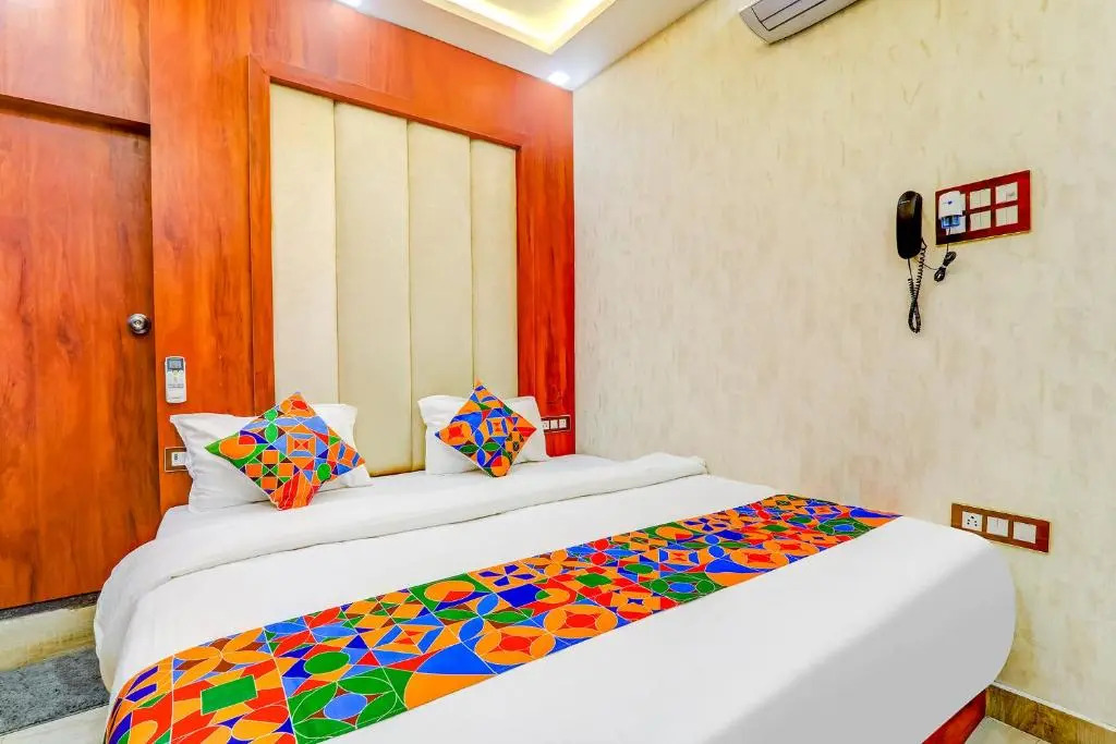 Fabhotel V Square